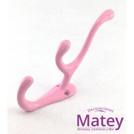 PERCHERO TRIPLE EN COLOR ROSA PASTEL.